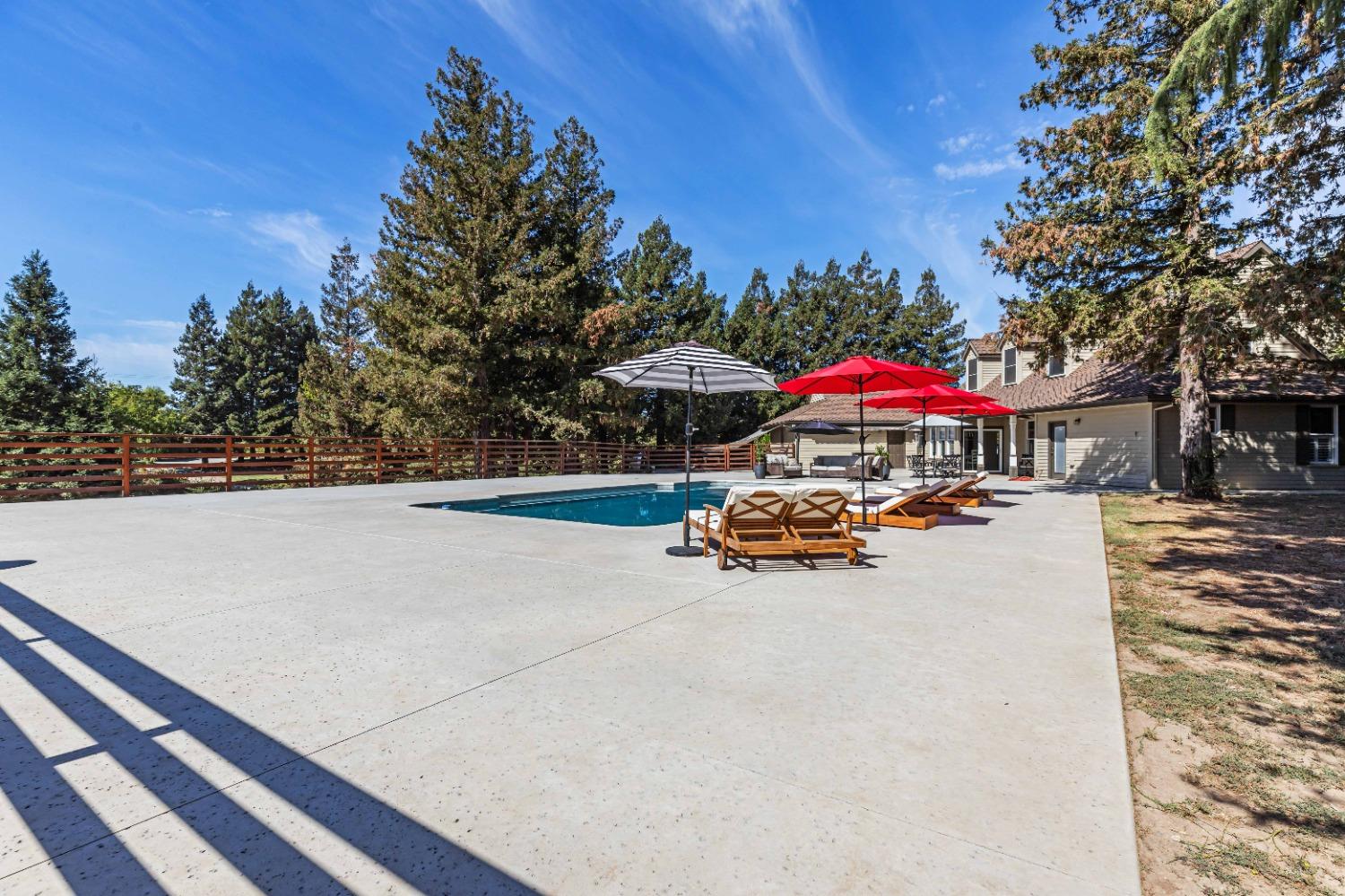 Detail Gallery Image 71 of 97 For 8724 N Oaks Dr, Oakdale,  CA 95361 - 5 Beds | 4 Baths