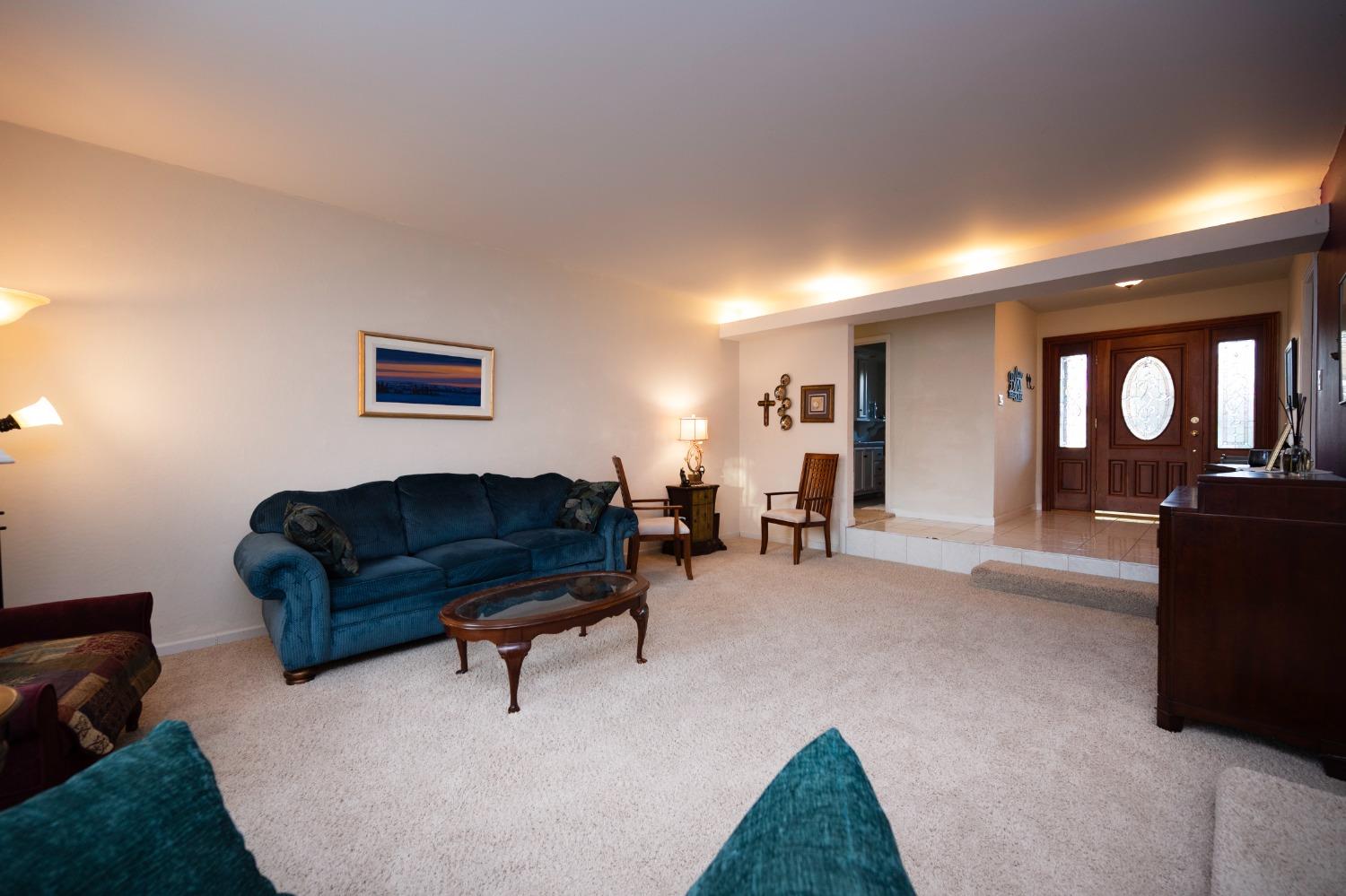 Detail Gallery Image 14 of 75 For 3439 Del Mesa Ct, Sacramento,  CA 95821 - 3 Beds | 2/1 Baths