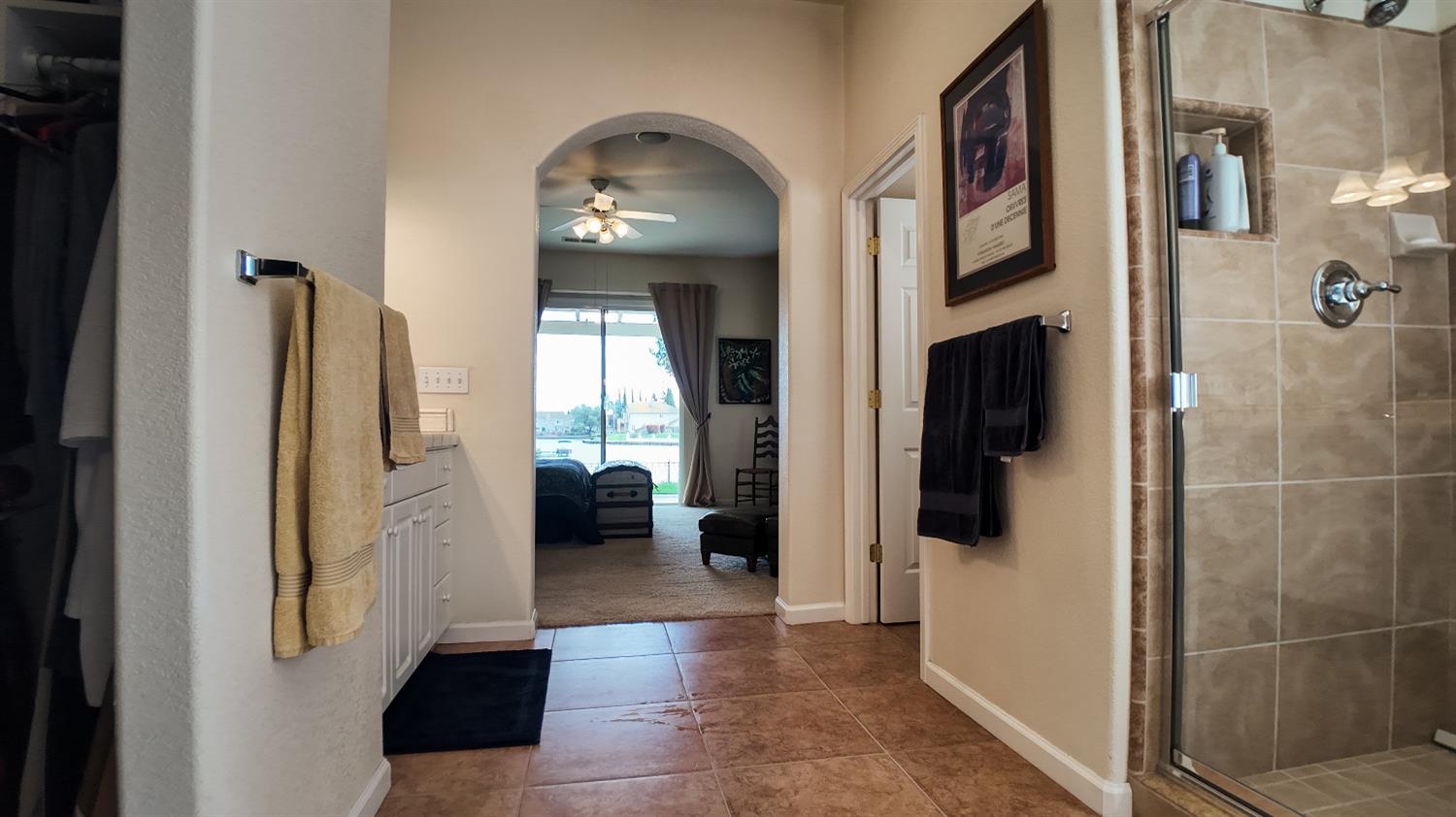 Detail Gallery Image 27 of 58 For 3912 Oak Shores Dr, Stockton,  CA 95209 - 4 Beds | 2/1 Baths