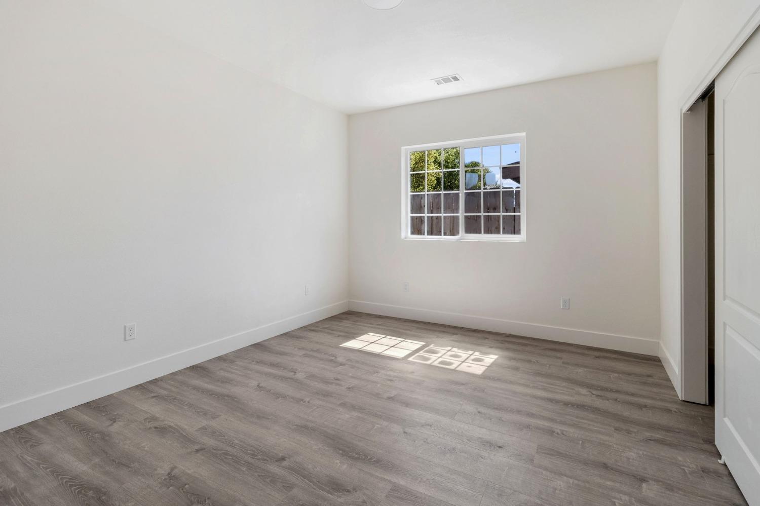 Detail Gallery Image 10 of 22 For 1444 Chronicle Ave, Stockton,  CA 95205 - 4 Beds | 2 Baths
