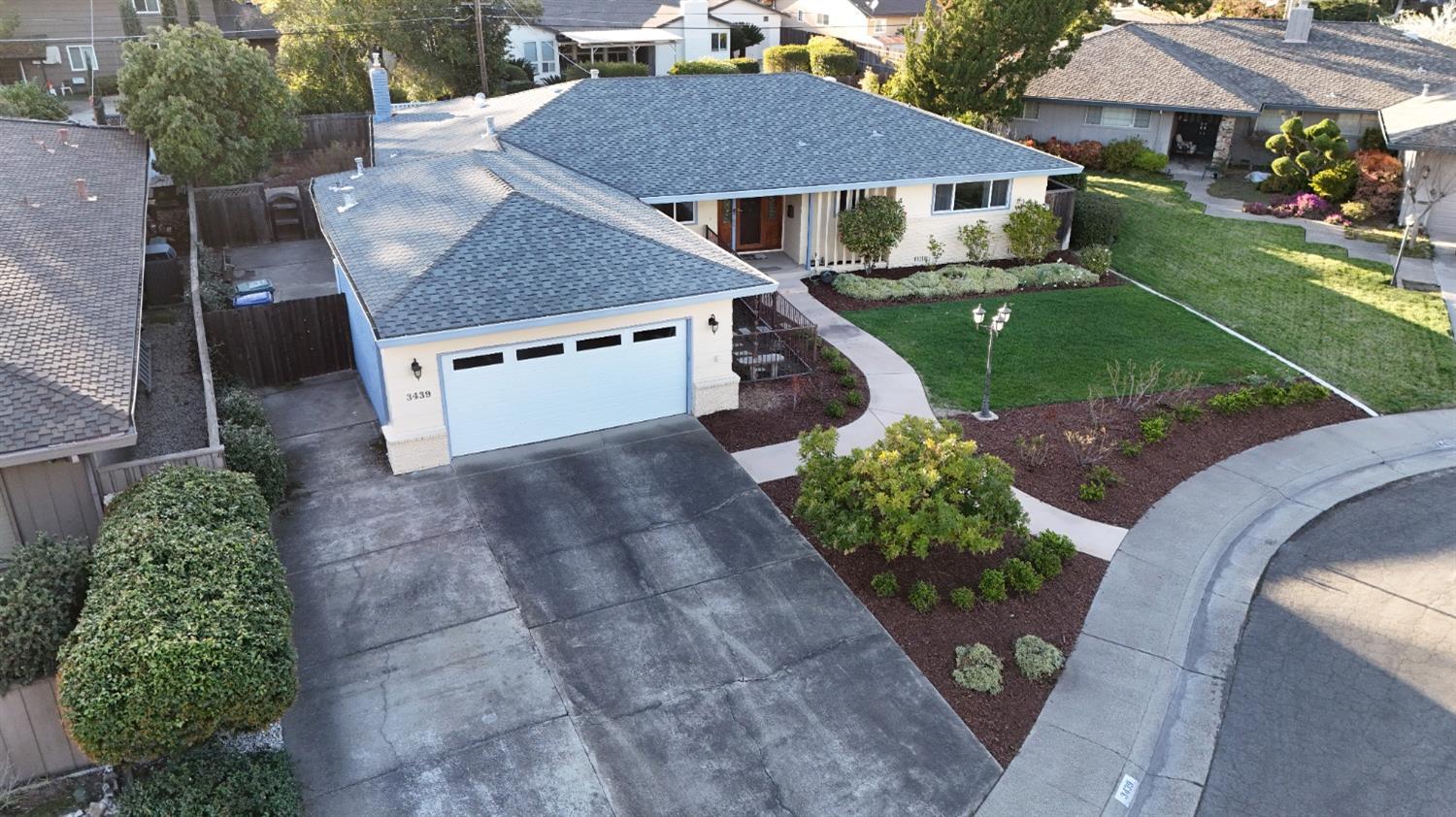 Detail Gallery Image 2 of 75 For 3439 Del Mesa Ct, Sacramento,  CA 95821 - 3 Beds | 2/1 Baths