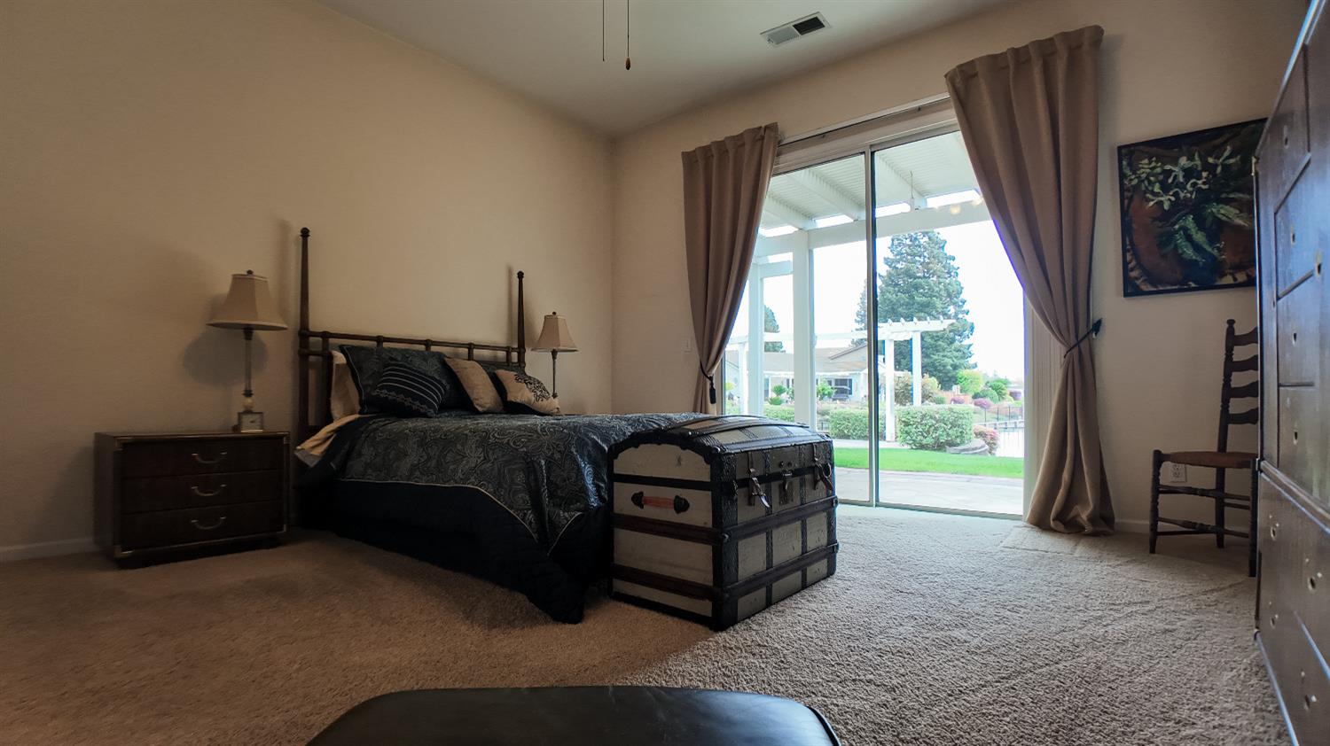 Detail Gallery Image 19 of 58 For 3912 Oak Shores Dr, Stockton,  CA 95209 - 4 Beds | 2/1 Baths