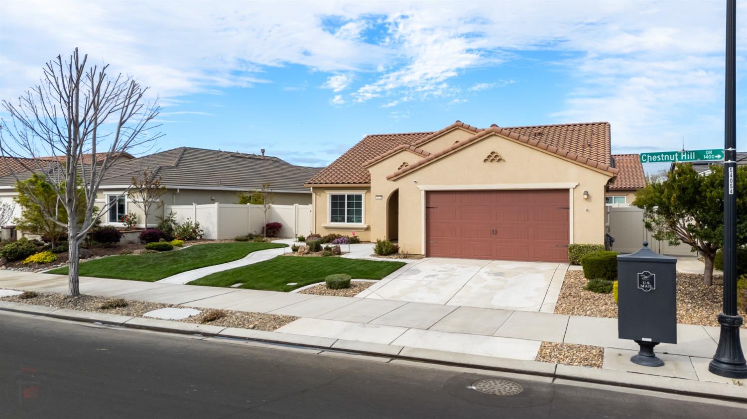 Detail Gallery Image 2 of 88 For 1324 Chestnut Hill Dr, Manteca,  CA 95336 - 3 Beds | 2 Baths