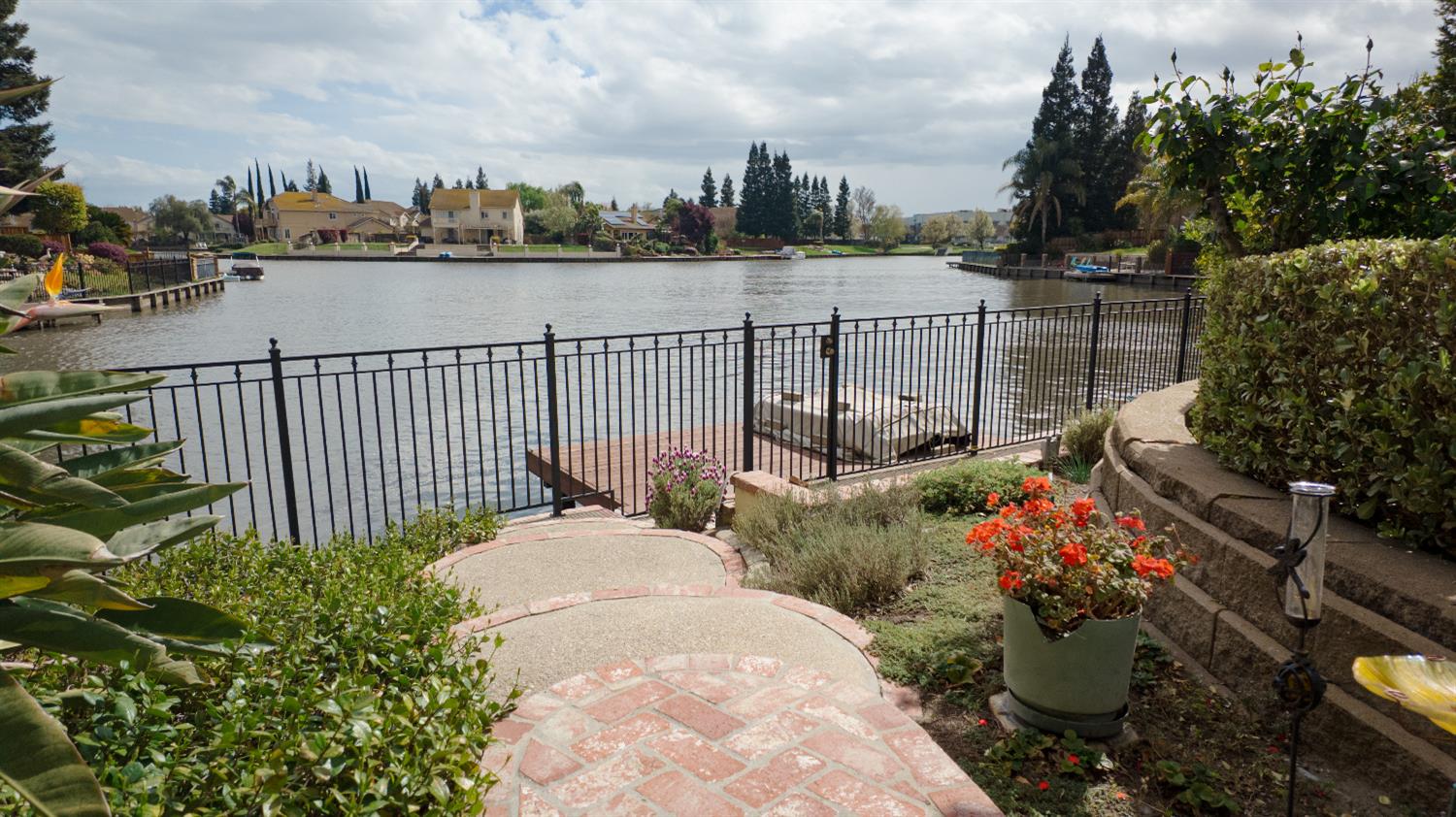 Detail Gallery Image 53 of 58 For 3912 Oak Shores Dr, Stockton,  CA 95209 - 4 Beds | 2/1 Baths