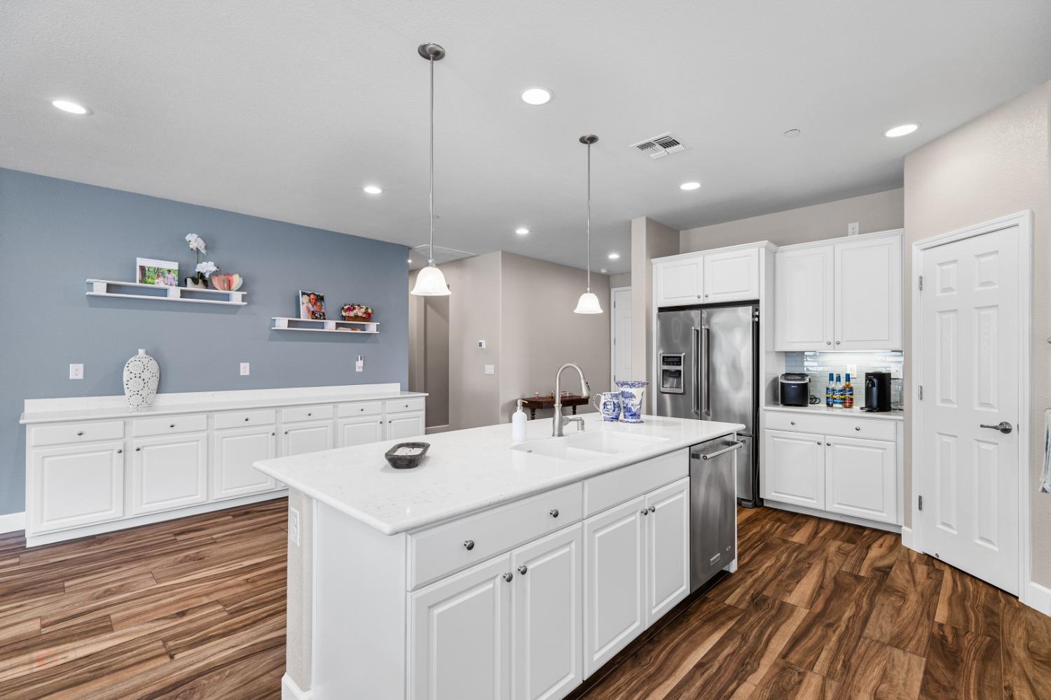 Detail Gallery Image 16 of 88 For 1324 Chestnut Hill Dr, Manteca,  CA 95336 - 3 Beds | 2 Baths