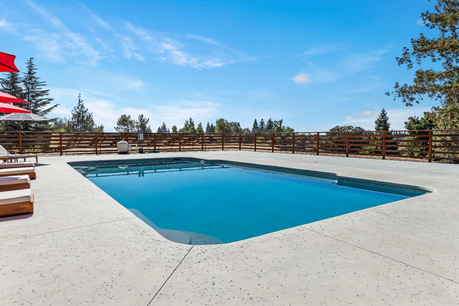 Detail Gallery Image 65 of 97 For 8724 N Oaks Dr, Oakdale,  CA 95361 - 5 Beds | 4 Baths