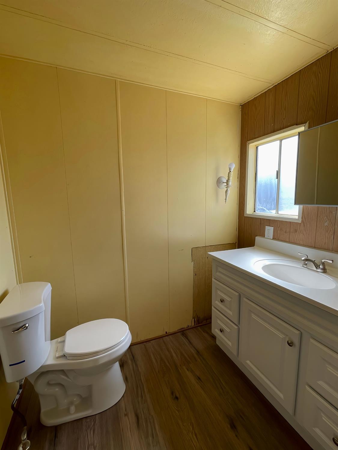 Detail Gallery Image 12 of 14 For 75 S Mars St, Gustine,  CA 95322 - 2 Beds | 2 Baths