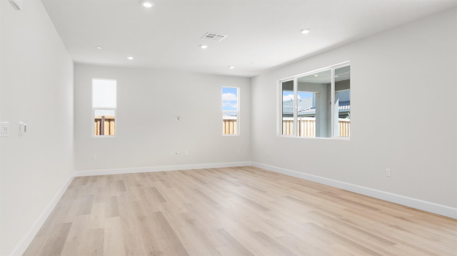 Detail Gallery Image 12 of 51 For 2140 Vermentino St, Manteca,  CA 95337 - 5 Beds | 3 Baths
