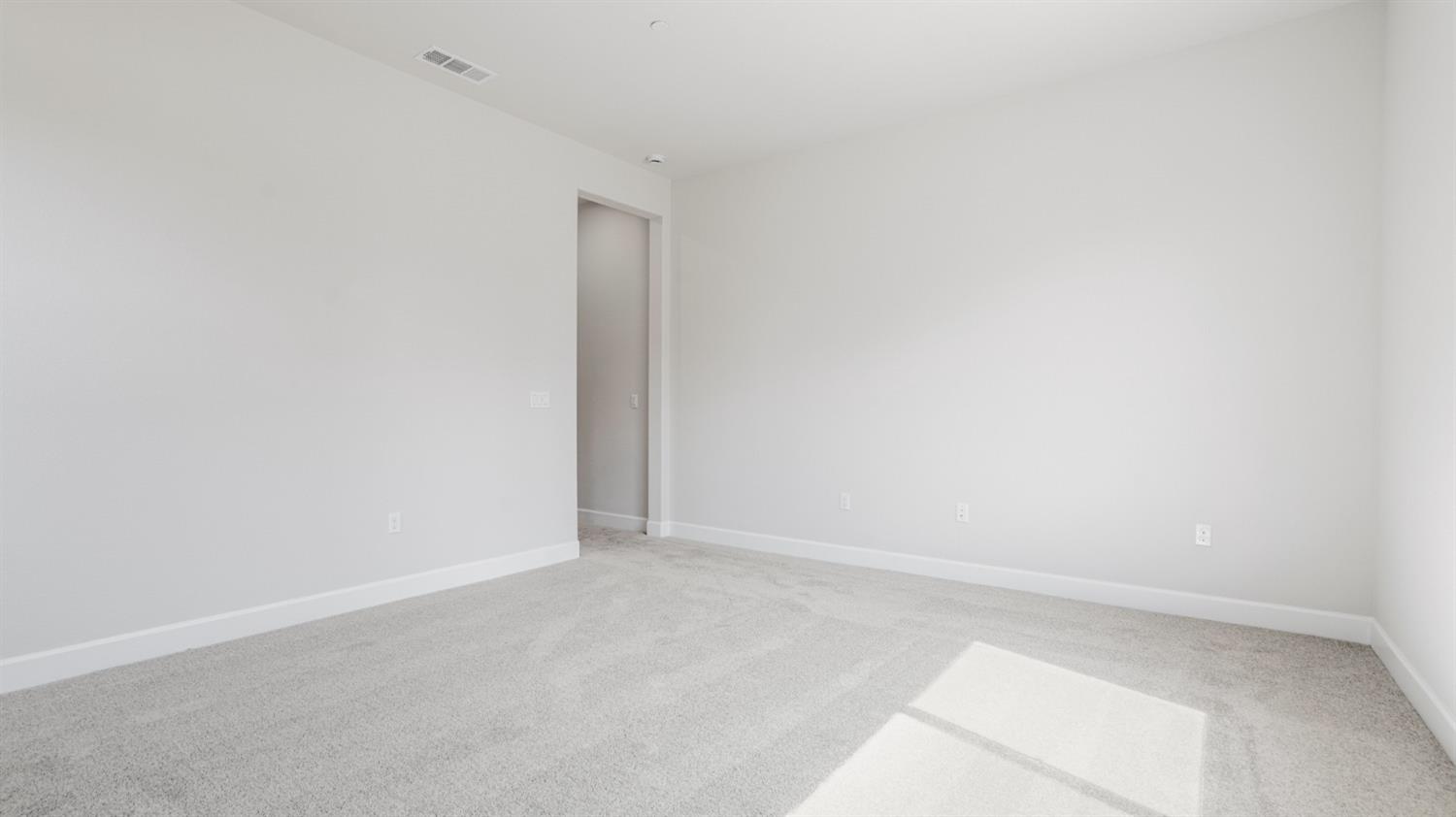 Detail Gallery Image 31 of 37 For 2114 Geneva Way, Manteca,  CA 95337 - 3 Beds | 2/1 Baths