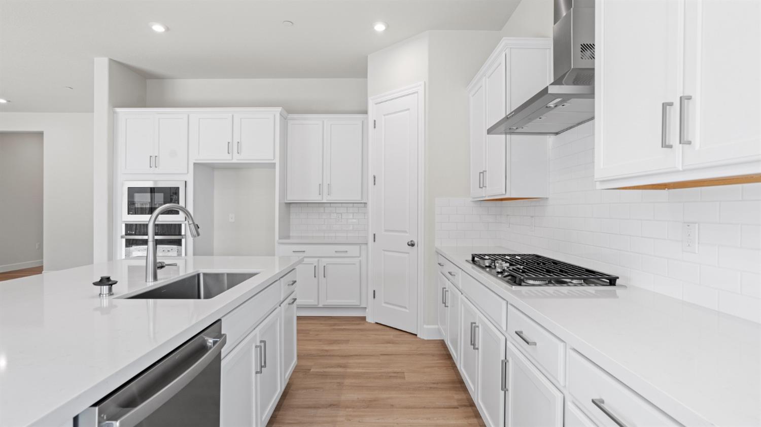 Detail Gallery Image 22 of 37 For 2114 Geneva Way, Manteca,  CA 95337 - 3 Beds | 2/1 Baths