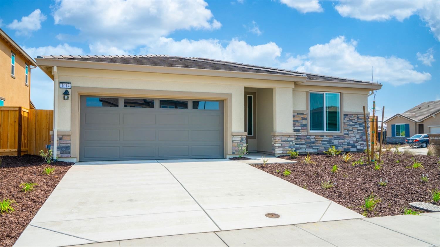Detail Gallery Image 1 of 33 For 1014 Fiano Pl, Manteca,  CA 95337 - 3 Beds | 2 Baths