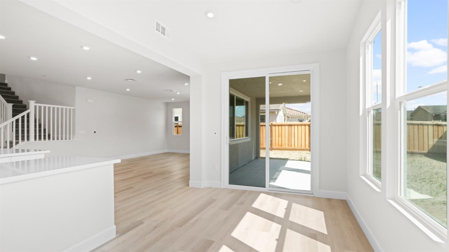 Detail Gallery Image 25 of 51 For 2140 Vermentino St, Manteca,  CA 95337 - 5 Beds | 3 Baths