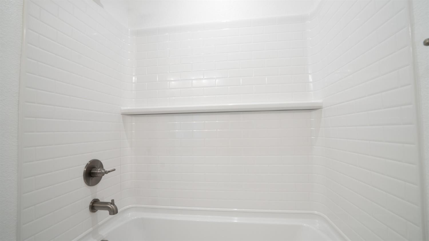 Detail Gallery Image 30 of 41 For 1030 Fiano Pl, Manteca,  CA 95337 - 4 Beds | 3 Baths