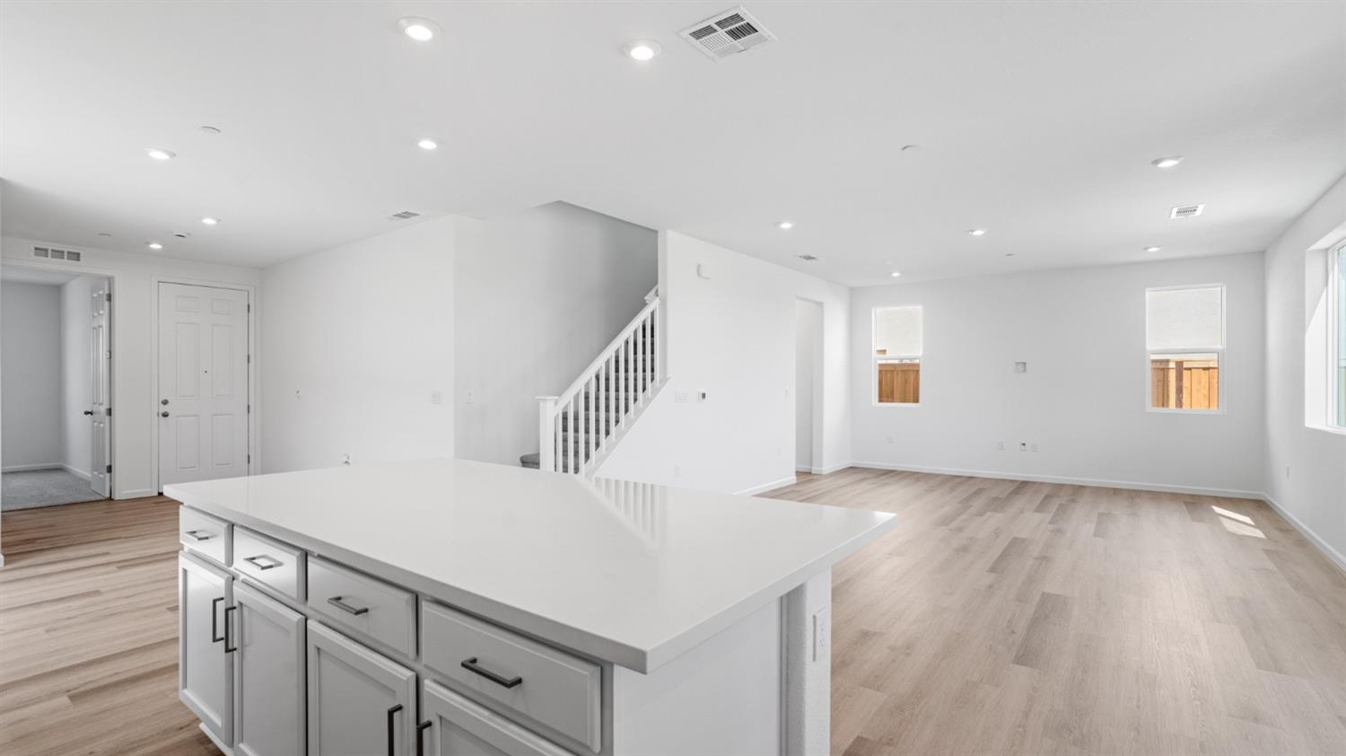 Detail Gallery Image 14 of 41 For 1030 Fiano Pl, Manteca,  CA 95337 - 4 Beds | 3 Baths