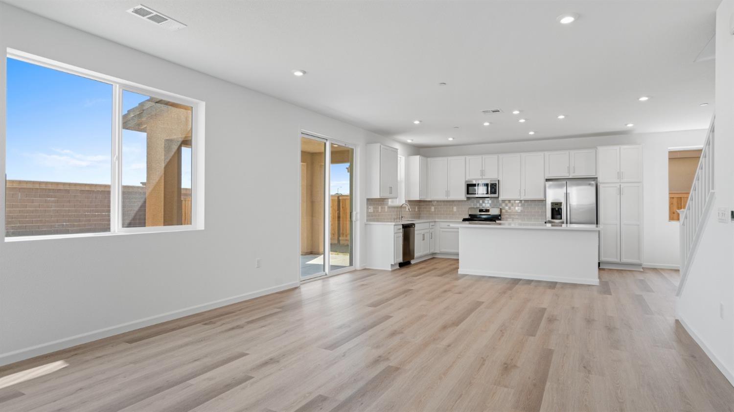 Detail Gallery Image 18 of 41 For 1030 Fiano Pl, Manteca,  CA 95337 - 4 Beds | 3 Baths