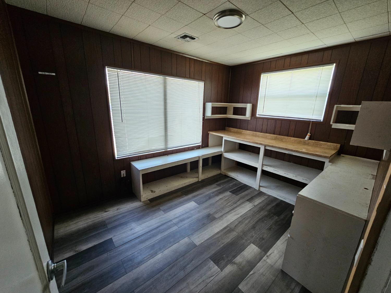 Detail Gallery Image 5 of 13 For 3090 Marysville Blvd, Sacramento,  CA 95815 - – Beds | – Baths