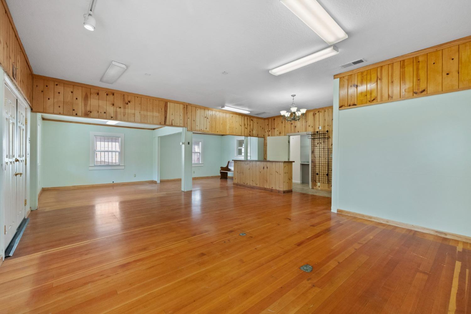 Detail Gallery Image 10 of 25 For 1137 Highway 4, Arnold,  CA 95223 - – Beds | – Baths