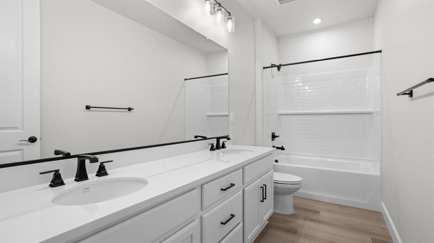 Detail Gallery Image 36 of 51 For 2140 Vermentino St, Manteca,  CA 95337 - 5 Beds | 3 Baths