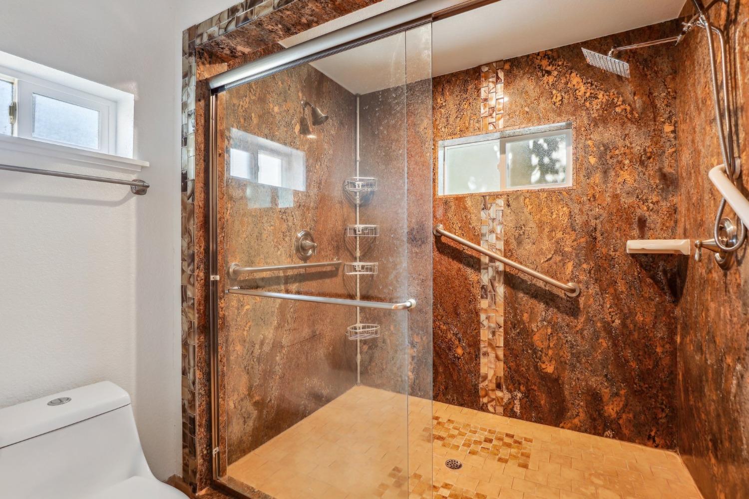 Detail Gallery Image 67 of 83 For 170 Audubon Cir, Sacramento,  CA 95831 - 4 Beds | 4/1 Baths