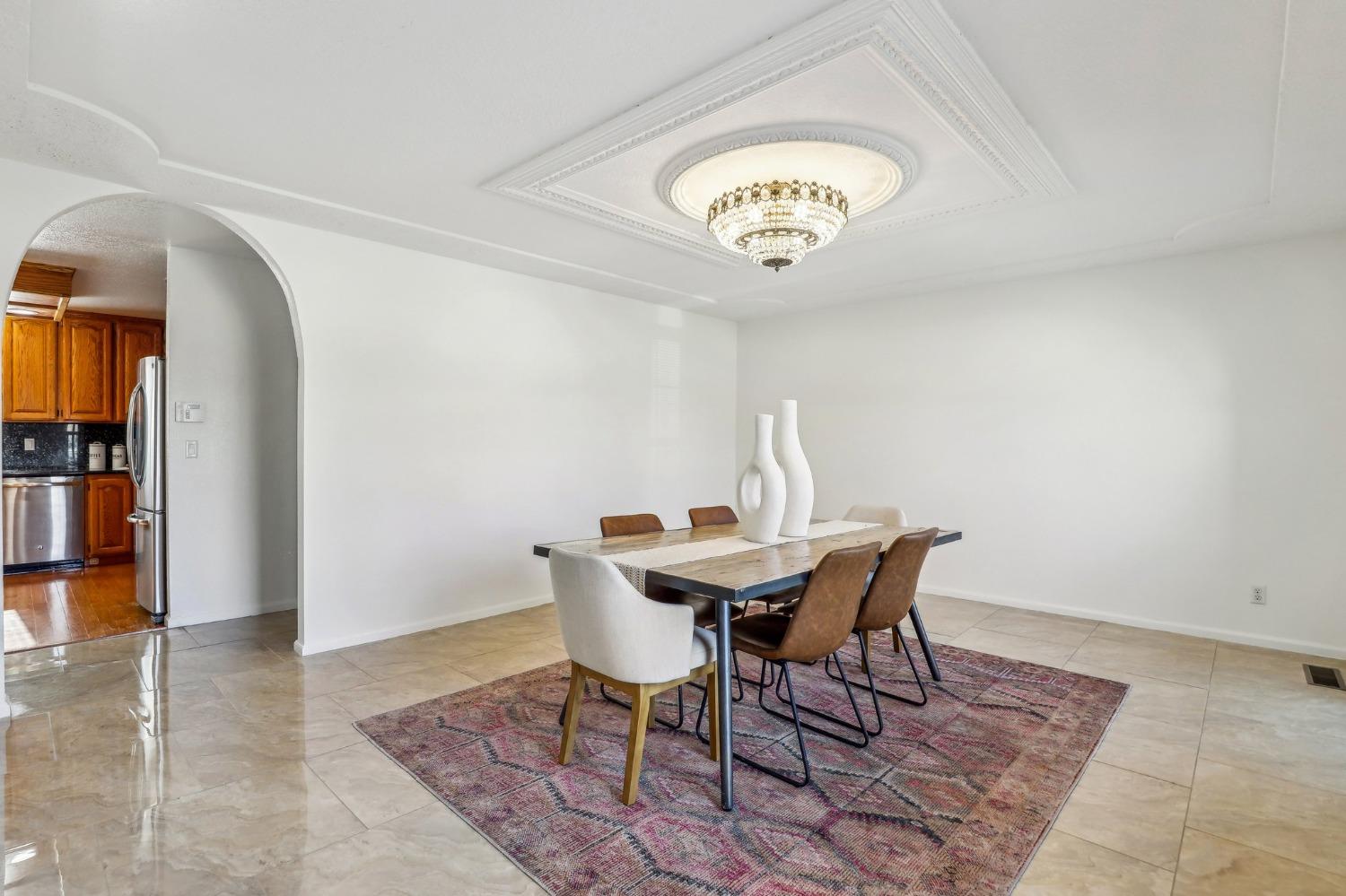 Detail Gallery Image 18 of 83 For 170 Audubon Cir, Sacramento,  CA 95831 - 4 Beds | 4/1 Baths