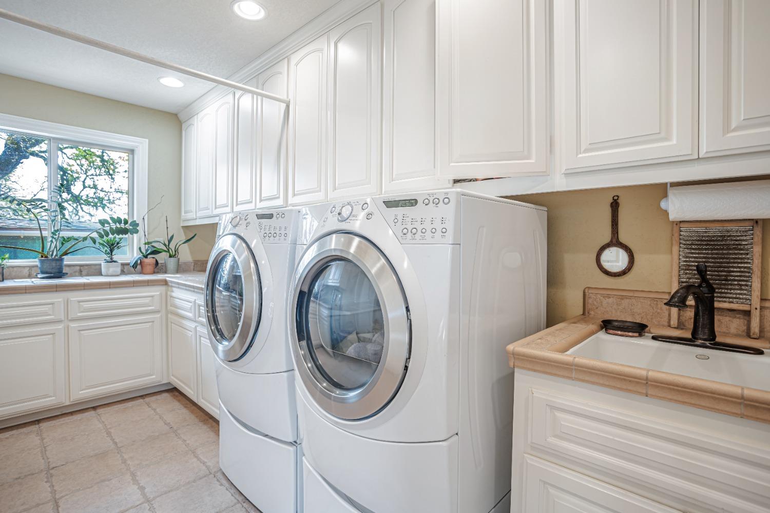 Detail Gallery Image 26 of 66 For 14651 Highway 124, Plymouth,  CA 95669 - 4 Beds | 4 Baths