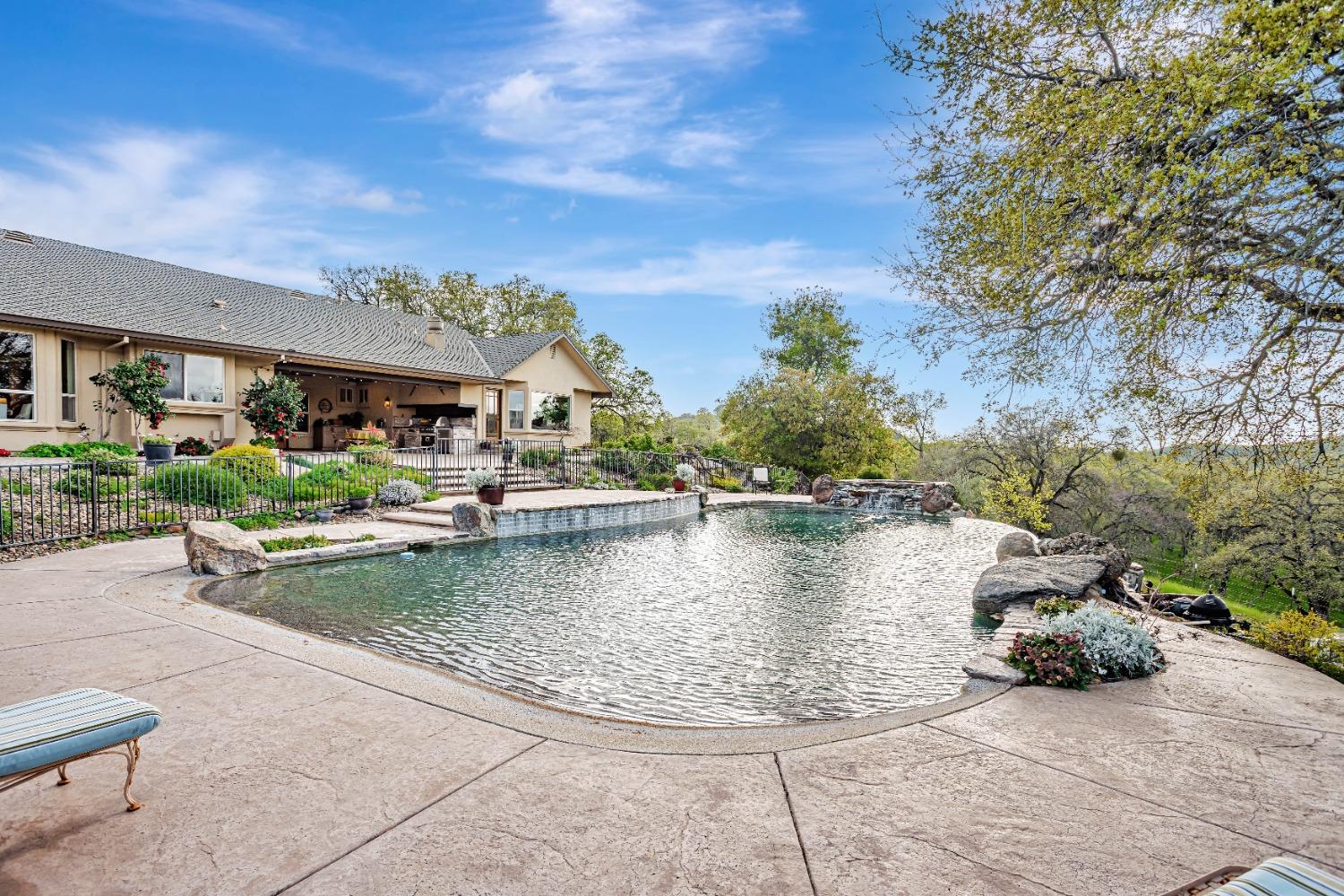 Detail Gallery Image 42 of 66 For 14651 Highway 124, Plymouth,  CA 95669 - 4 Beds | 4 Baths