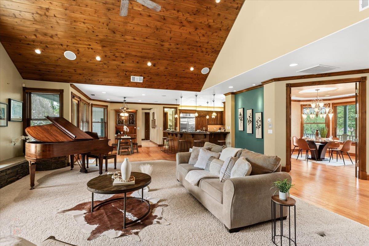 Detail Gallery Image 15 of 99 For 25926 Austin Rd, Ripon,  CA 95366 - 3 Beds | 5 Baths