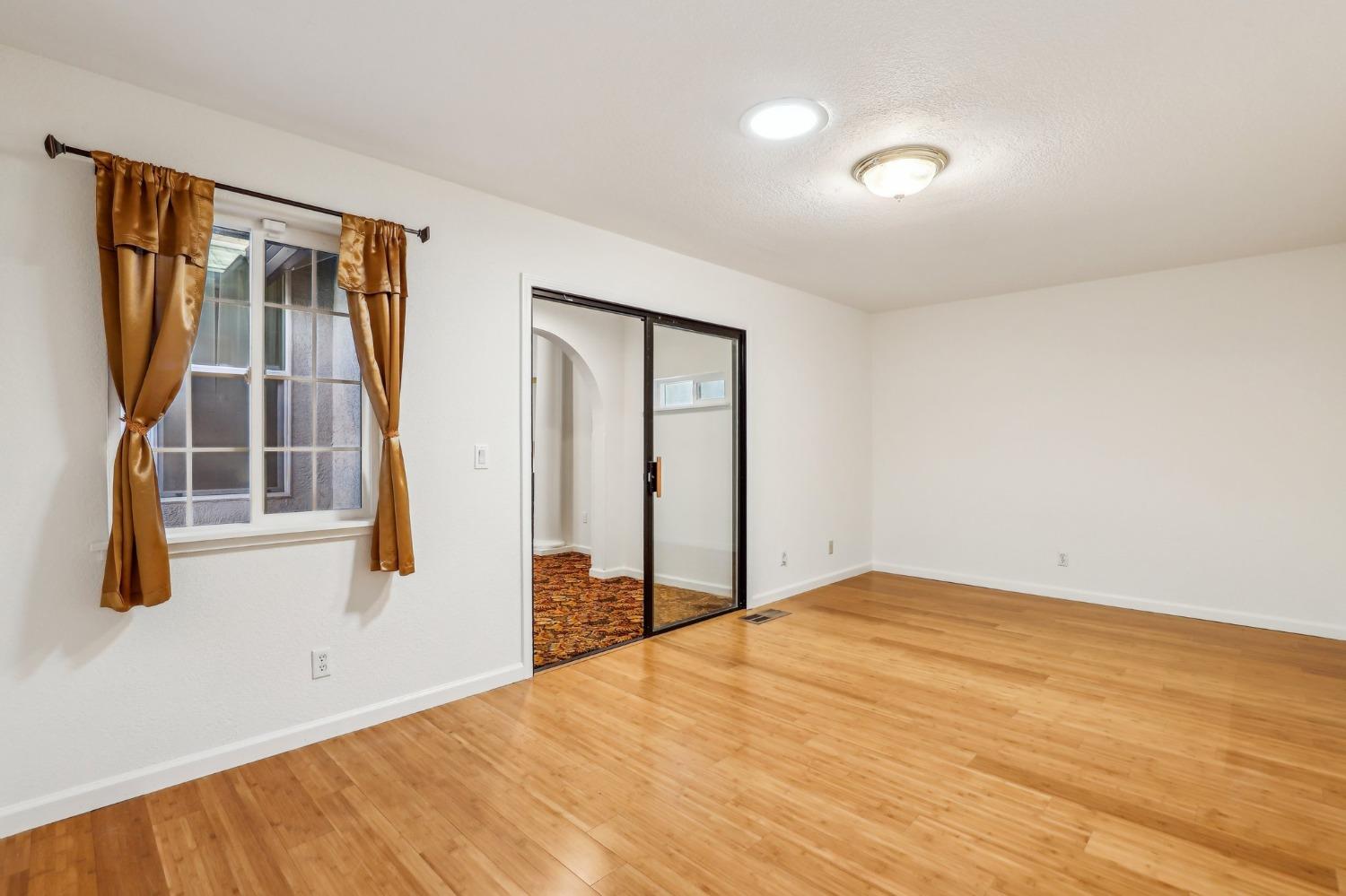 Detail Gallery Image 56 of 83 For 170 Audubon Cir, Sacramento,  CA 95831 - 4 Beds | 4/1 Baths