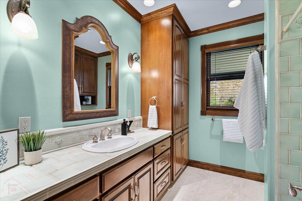 Detail Gallery Image 65 of 99 For 25926 Austin Rd, Ripon,  CA 95366 - 3 Beds | 5 Baths