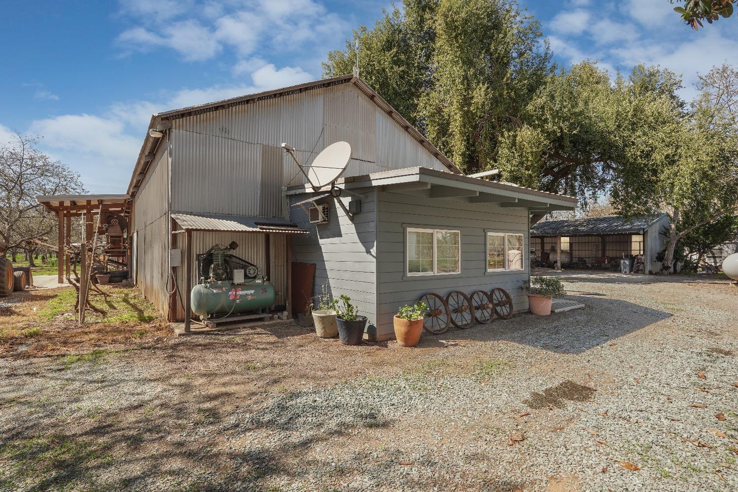 Detail Gallery Image 66 of 82 For 6747 N Wall Rd, Linden,  CA 95236 - 3 Beds | 2 Baths