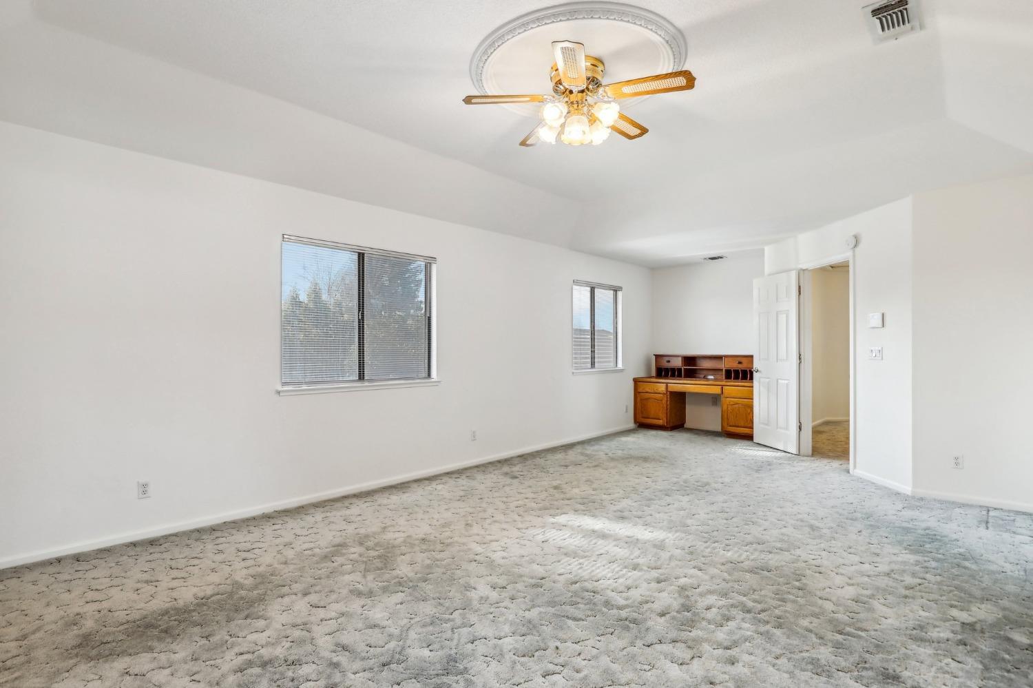 Detail Gallery Image 30 of 83 For 170 Audubon Cir, Sacramento,  CA 95831 - 4 Beds | 4/1 Baths