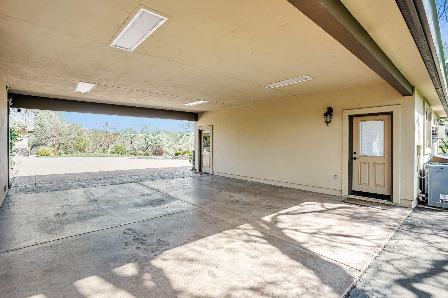 Detail Gallery Image 32 of 66 For 14651 Highway 124, Plymouth,  CA 95669 - 4 Beds | 4 Baths