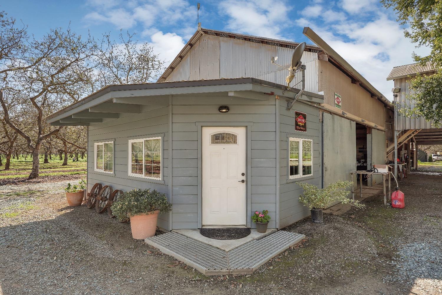 Detail Gallery Image 58 of 82 For 6747 N Wall Rd, Linden,  CA 95236 - 3 Beds | 2 Baths