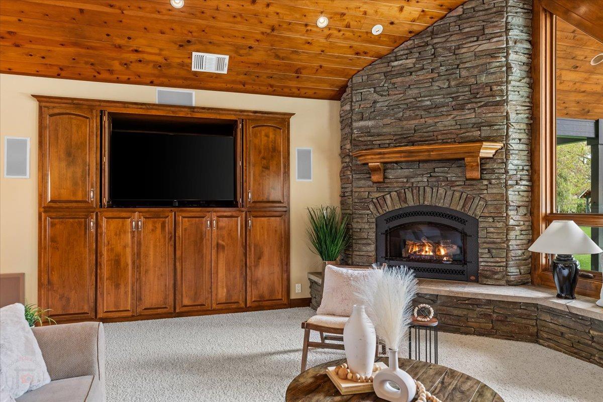 Detail Gallery Image 13 of 99 For 25926 Austin Rd, Ripon,  CA 95366 - 3 Beds | 5 Baths