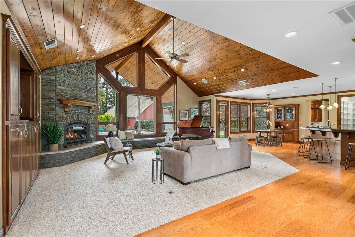 Detail Gallery Image 9 of 99 For 25926 Austin Rd, Ripon,  CA 95366 - 3 Beds | 5 Baths