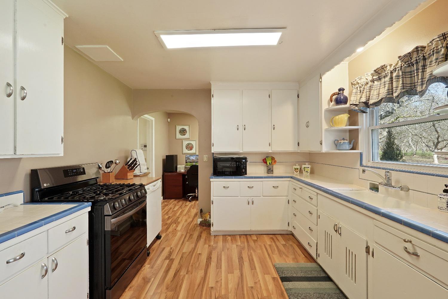 Detail Gallery Image 29 of 82 For 6747 N Wall Rd, Linden,  CA 95236 - 3 Beds | 2 Baths
