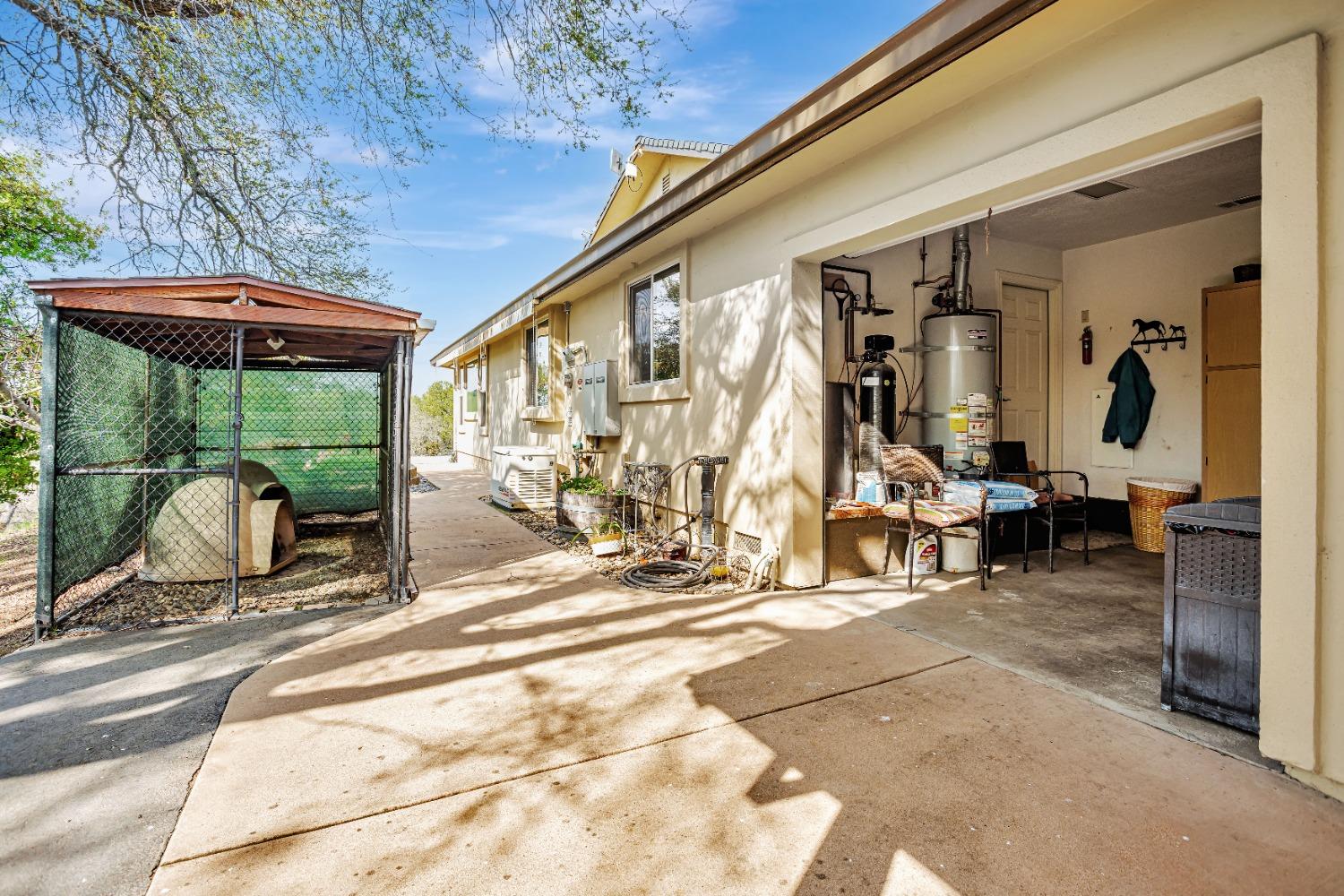 Detail Gallery Image 31 of 66 For 14651 Highway 124, Plymouth,  CA 95669 - 4 Beds | 4 Baths