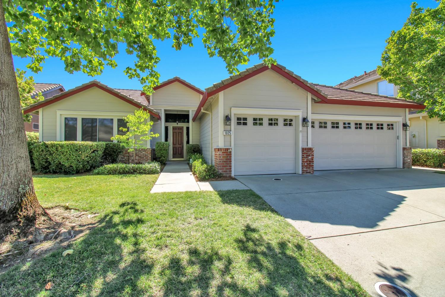 Houston Circle, Folsom, California image 2