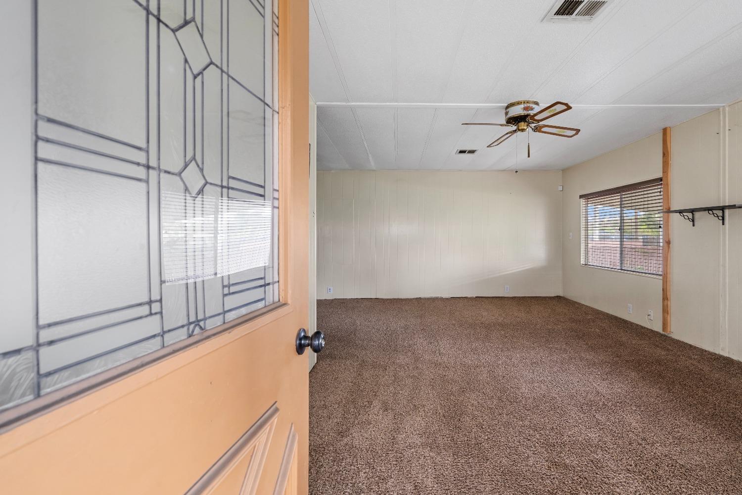 Detail Gallery Image 7 of 39 For 5100 N Highway 99 90, Stockton,  CA 95212 - 3 Beds | 3 Baths