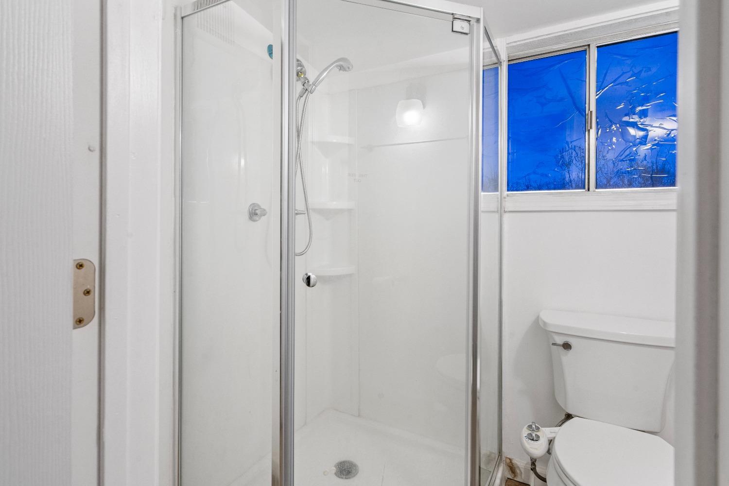 Detail Gallery Image 25 of 39 For 5100 N Highway 99 90, Stockton,  CA 95212 - 3 Beds | 3 Baths