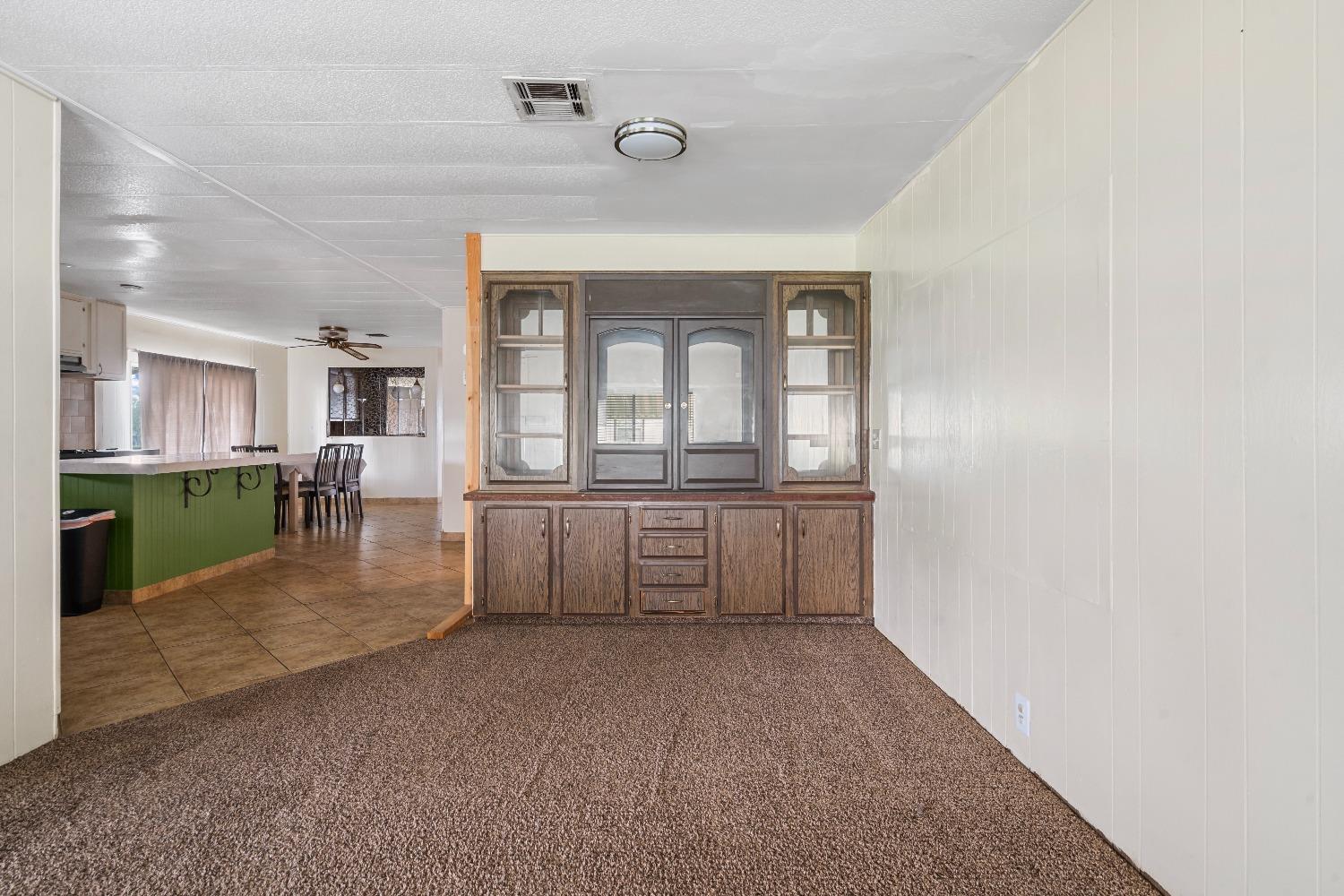 Detail Gallery Image 11 of 39 For 5100 N Highway 99 90, Stockton,  CA 95212 - 3 Beds | 3 Baths