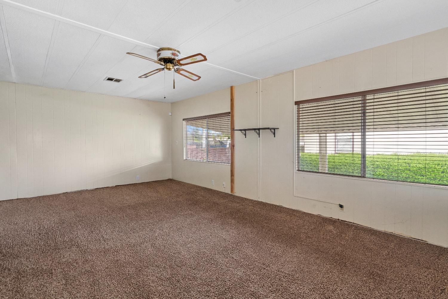 Detail Gallery Image 8 of 39 For 5100 N Highway 99 90, Stockton,  CA 95212 - 3 Beds | 3 Baths