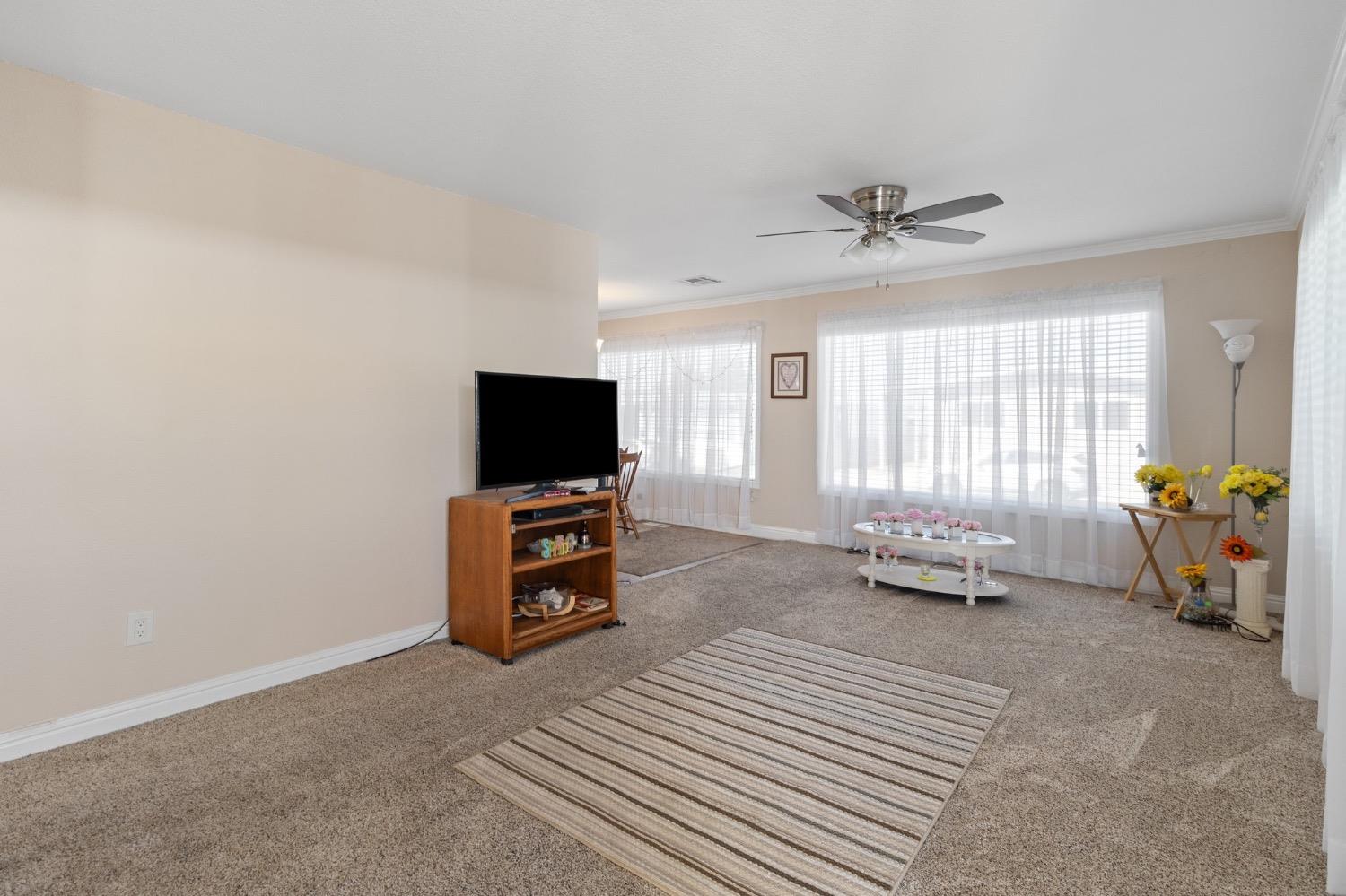 Detail Gallery Image 9 of 21 For 1459 Standiford 82, Modesto,  CA 95350 - 3 Beds | 2 Baths