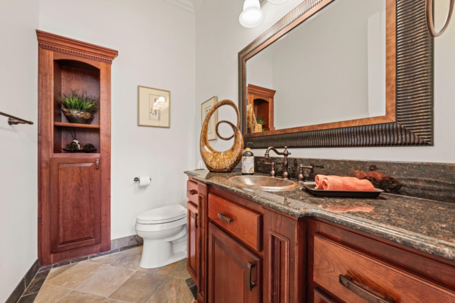 Detail Gallery Image 13 of 88 For 15110 Woodvale Ln, Meadow Vista,  CA 95722 - 4 Beds | 3/2 Baths