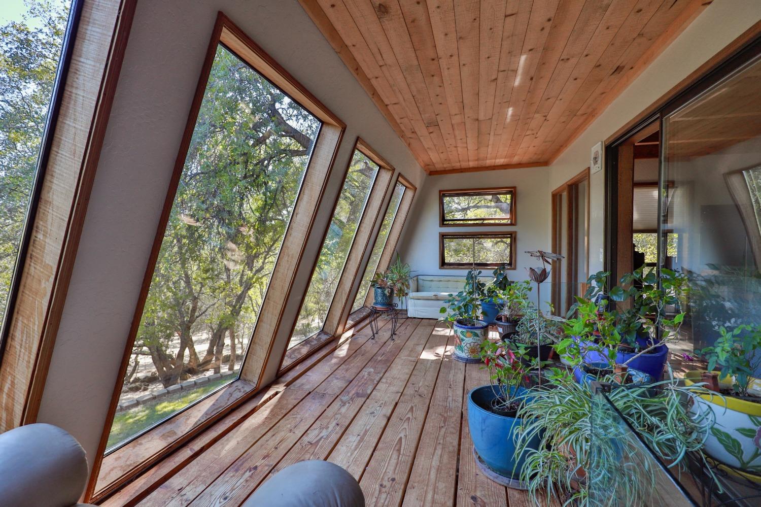 Detail Gallery Image 35 of 83 For 6091 Dutch Mine Rd, Diamond Springs,  CA 95619 - 4 Beds | 3 Baths