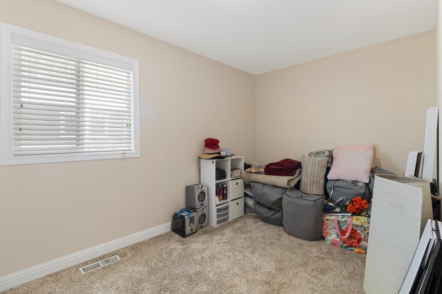 Detail Gallery Image 6 of 21 For 1459 Standiford 82, Modesto,  CA 95350 - 3 Beds | 2 Baths
