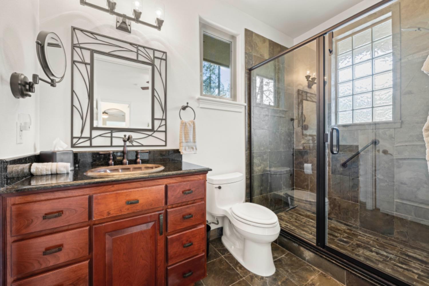 Detail Gallery Image 15 of 88 For 15110 Woodvale Ln, Meadow Vista,  CA 95722 - 4 Beds | 3/2 Baths