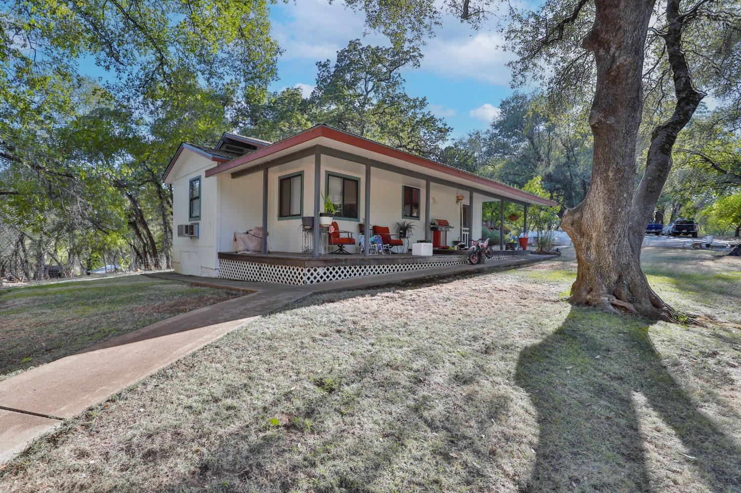 Detail Gallery Image 64 of 83 For 6091 Dutch Mine Rd, Diamond Springs,  CA 95619 - 4 Beds | 3 Baths