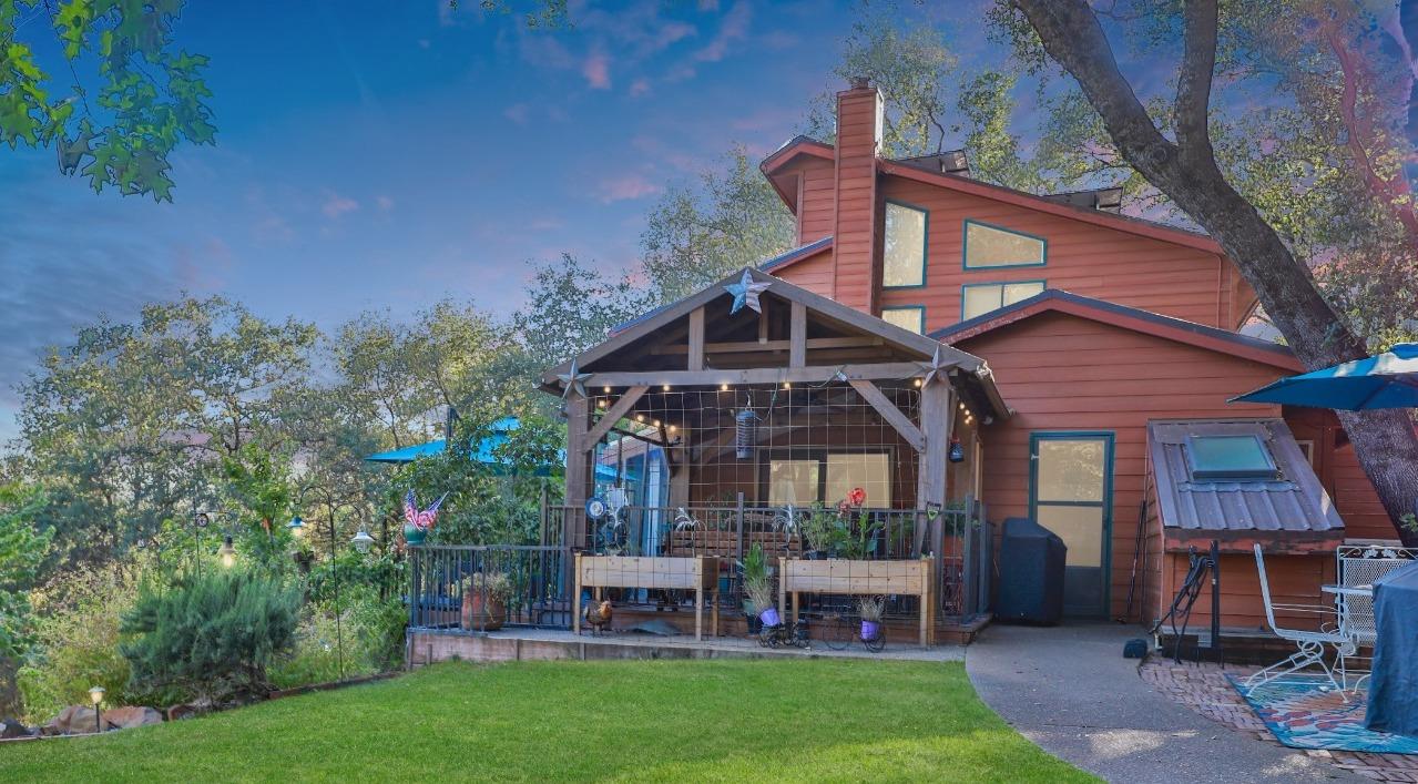 Detail Gallery Image 1 of 83 For 6091 Dutch Mine Rd, Diamond Springs,  CA 95619 - 4 Beds | 3 Baths