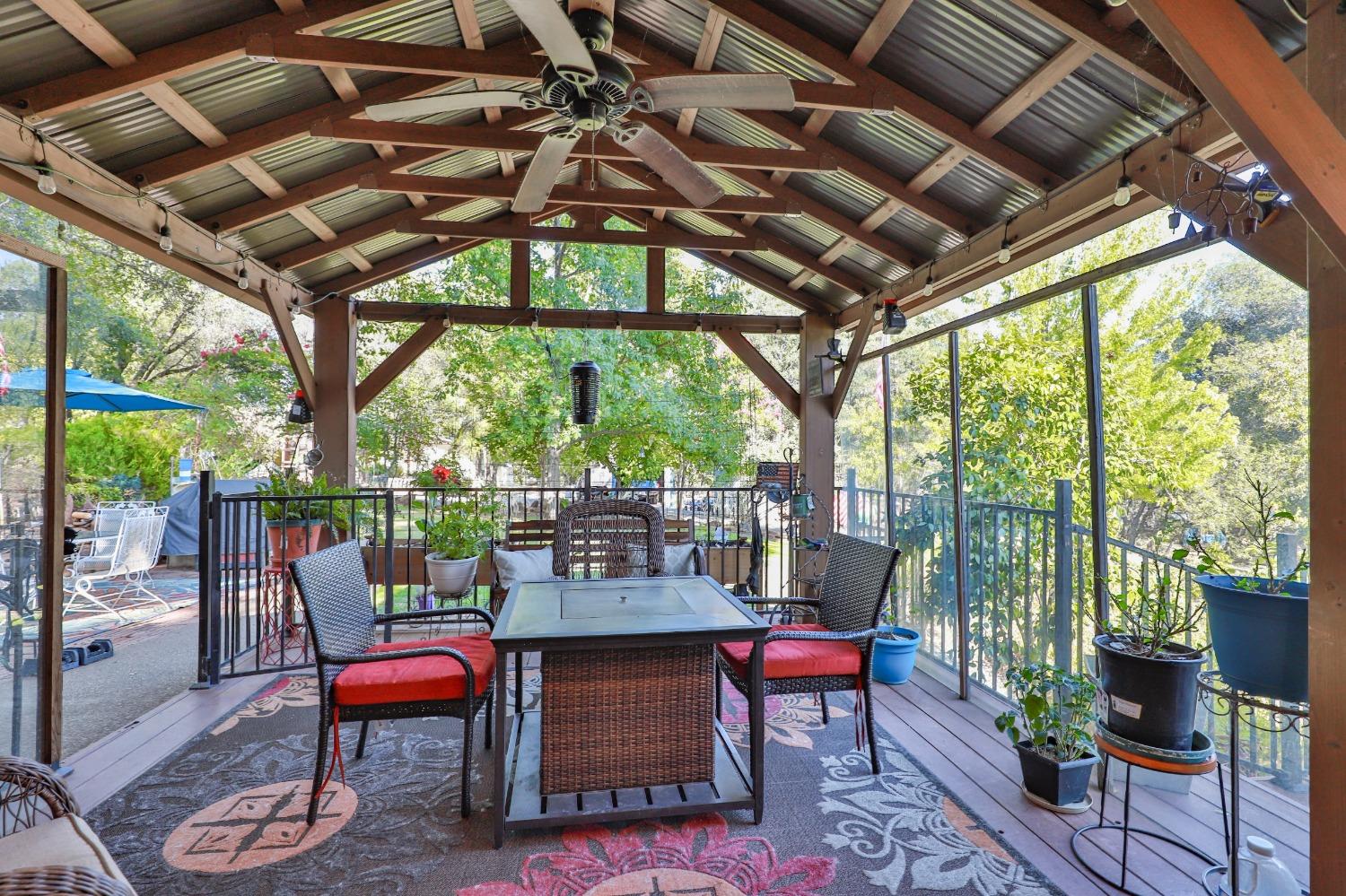 Detail Gallery Image 2 of 83 For 6091 Dutch Mine Rd, Diamond Springs,  CA 95619 - 4 Beds | 3 Baths